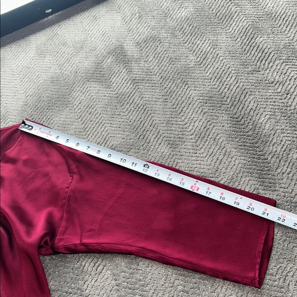 EILEEN FISHER Silk Satin Dark Tulip Hammered Ballet Neck Top Blouse XS $218 - Picture 12 of 13